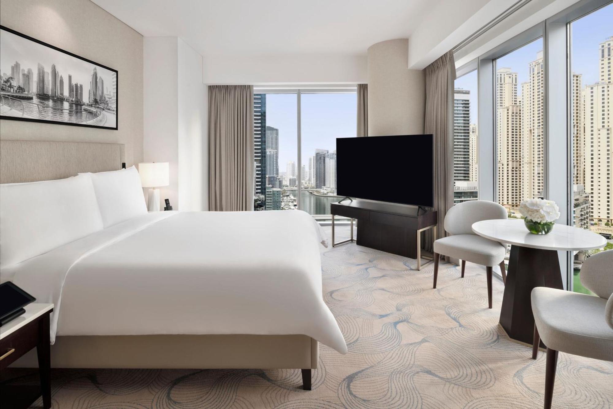แอดเดรส ดูไบ มารีนา Hotel ภายนอก รูปภาพ A guest room at the hotel